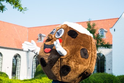 Het is weer tijd voor Oliebollen... Het is weer tijd voor Oliebollen...