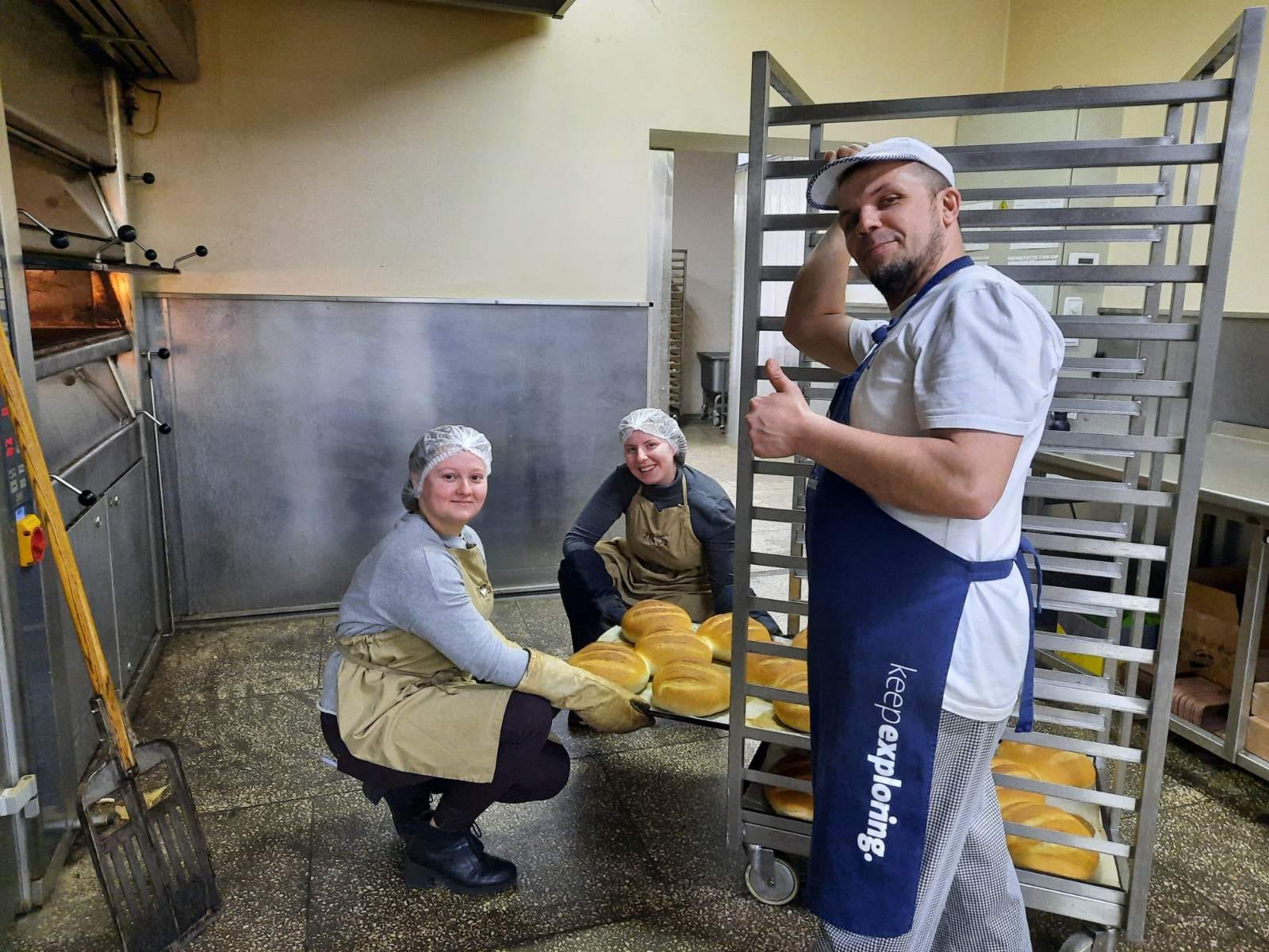 B4U workforce_Zeelandia test-baker&voluntees.jpg