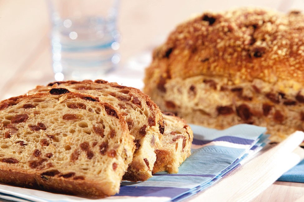 Rozijnen maisbroodje