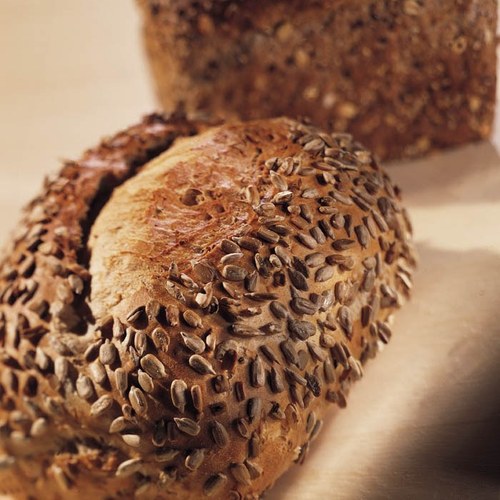Grootbrood met decor zaden