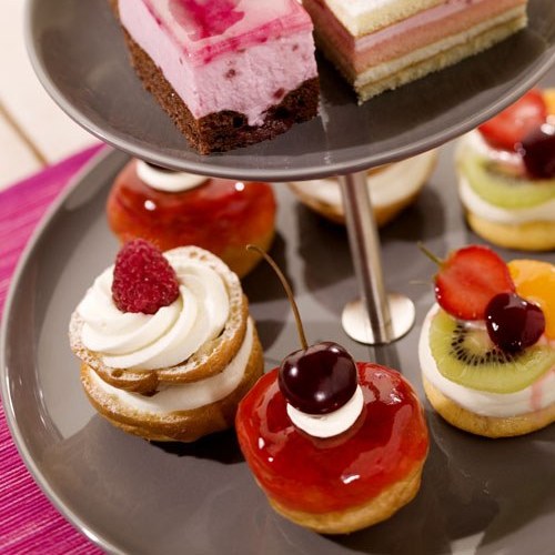 Mini gebak (Petit fours)
