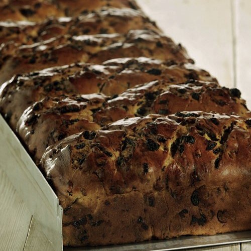 Vruchtenbrood in plaat gebakken