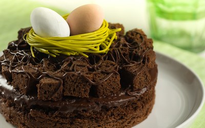 American Brownie Easter Pie