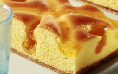 Apricot Cake