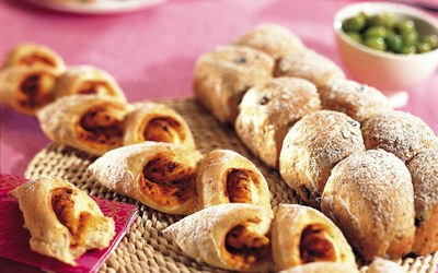Barbecue brood Olijven