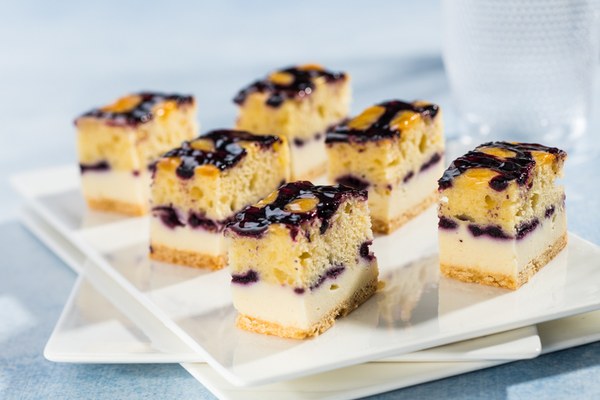 Blueberry/Yogh Cheesecake Bites