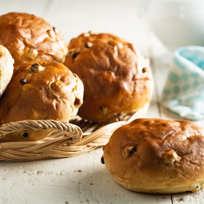 Boter Rozijnen-krentenbollen met Maestro Boterstol