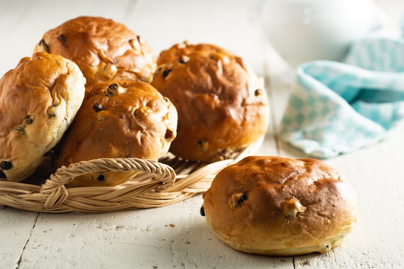 Boter Rozijnen-krentenbollen met Maestro Boterstol