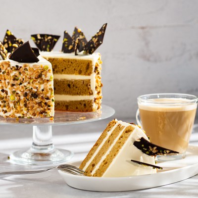 Chai Latte High Cake met Fantasy Chai Cake