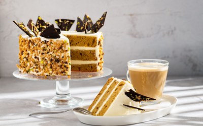 Chai Latte High Cake met Fantasy Chai Cake