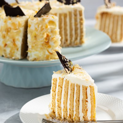 Chai Latte Vertical Layer Cake