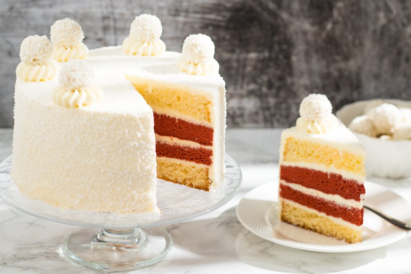 Ferrero Raffaelo Cake