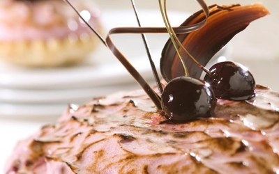Kersenschuim Dessertschelp met Fruitful Cherry en Bianca
