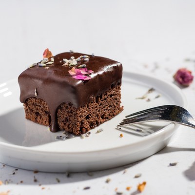 Lavendel Vegan Brownie met V-GO! Vegan Cake