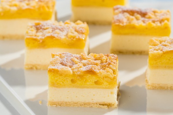 Lemon Cheesecake Bites