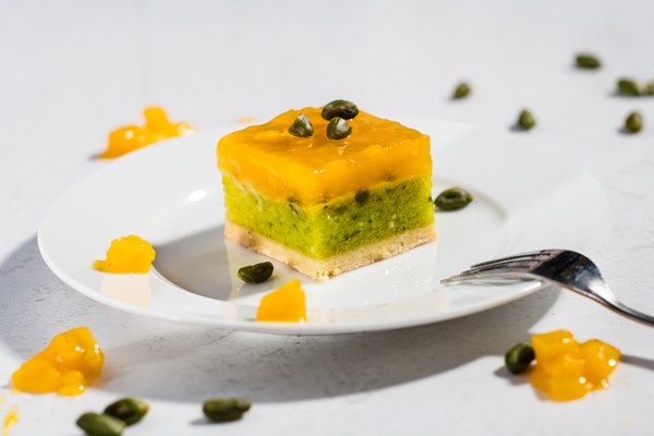 Mango Pistache Vegan met V-GO! Vegan Cake