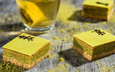 Matcha Blondie