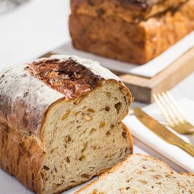 Noten suikerbrood met Parade Oliebol Neutraal