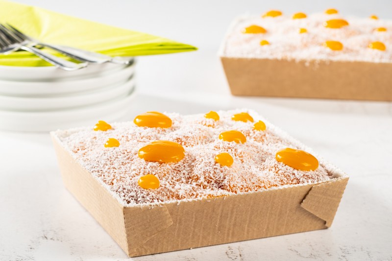 Orange Coconut Caketaartje met Fantasy Orange Cake