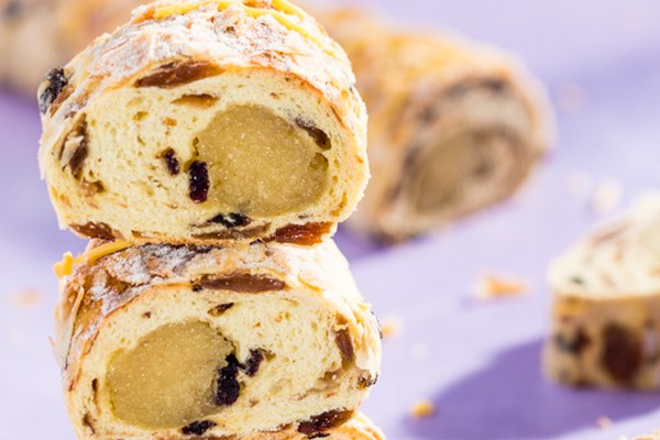 Paasstolstaaf met V-GO! Stollenpoeder