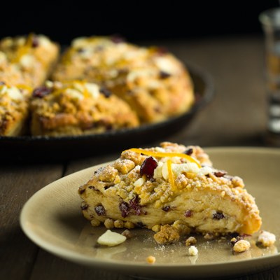 Scones cranberries en sinaasappel met Panovitesse Scone