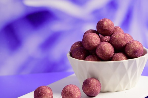 Very Peri  Cheesecake Truffels