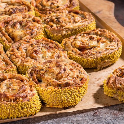 Vikorn Pizza Rolls