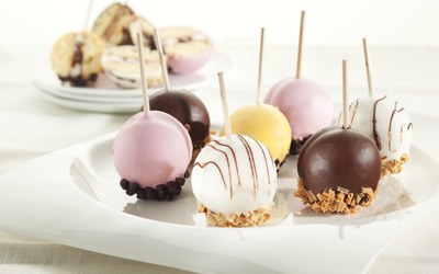 Whoopie Lollies