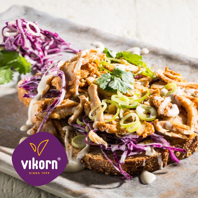 EBO_210804-120-met logo.jpg