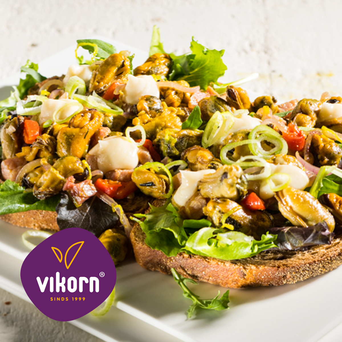 EBO_210804-126-met logo.jpg