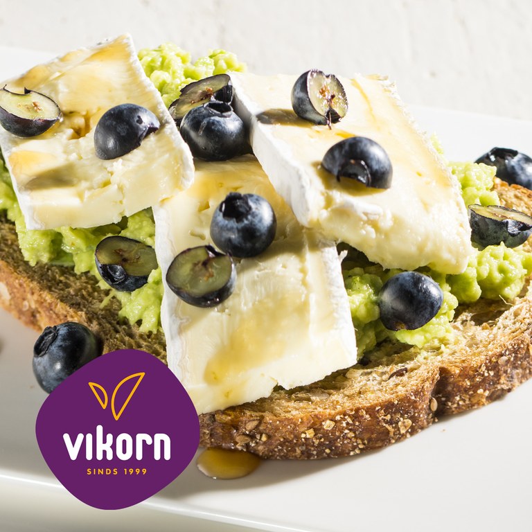 EBO_210804-134-met logo.jpg