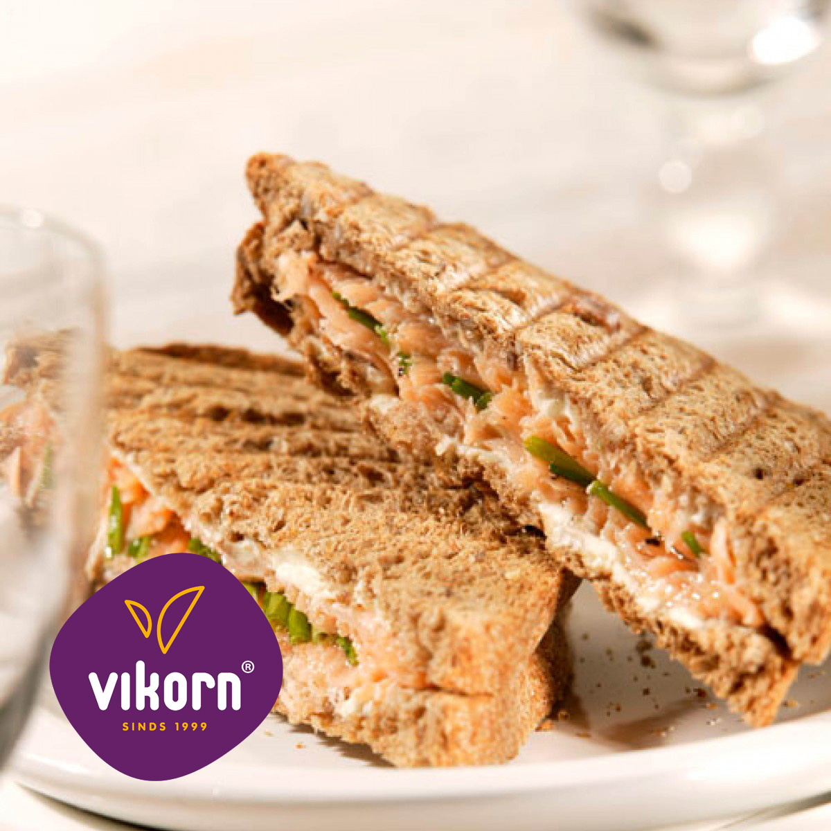 lekker-inspirerend-Tosti-Zalm-met logo.jpg